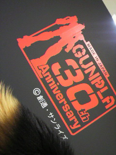 �������I